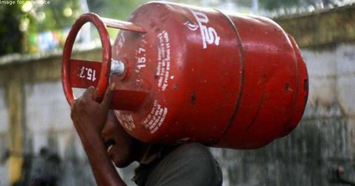 Commercial LPG cylinder prices slashed by Rs 36, domestic unchanged